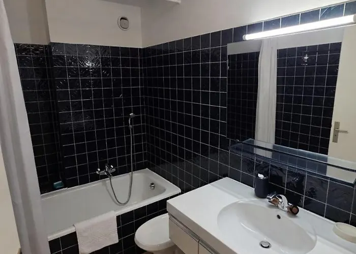 Les Terrasses De La Pinede, T3, 4p, & Pinede Apartment