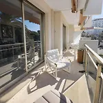 Апартаменты Les Terrasses De La Pinede, T3, 4p, & Pinede