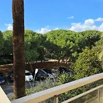 Апартаменты Les Terrasses De La Pinede, T3, 4p, & Pinede Антиб