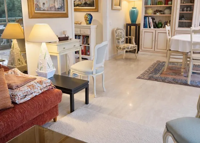 Les Terrasses De La Pinede, T3, 4p, & Pinede Апартаменты *